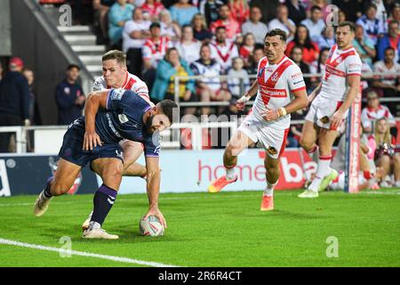 St. Helens, England - 9. Juni 2023 - Abbas Miski von Wigan Warriors versucht es. Rugby League Betfred Super League, St. Helens gegen Wigan Warriors im Totally Wicked Stadium, St. Helens, Großbritannien Stockfoto