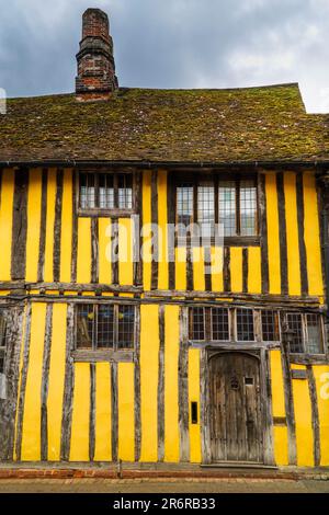 Manor House ein Gebäude mit Holzrahmen auf der Water Street Lavenham Suffolk England. April 2023 Stockfoto