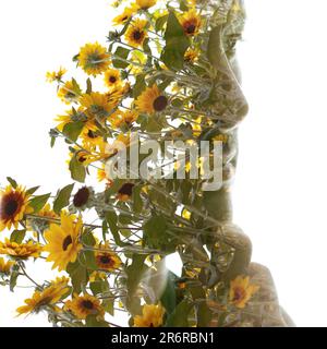 Ein farbenfrohes, doppeltes Porträt eines Mannes und gelbe Sommerblumen Stockfoto