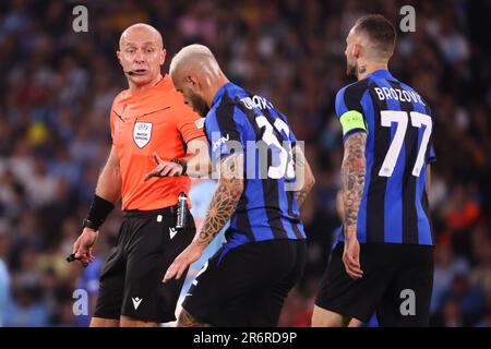 Istanbul, Turquie. 10. Juni 2023. Schiedsrichter Szymon Marciniak aus Polen während der UEFA Champions League, Endspiel zwischen dem FC Manchester City und dem FC Internazionale am 10. Juni 2023 im Olympiastadion Atatürk in Istanbul, Türkei – Foto Jean Catuffe/DPPI Credit: DPPI Media/Alamy Live News Stockfoto