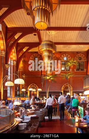 „Buchungsbüro 1869" Bar und Restaurant in St Pancras, Kings Cross - London UK Stockfoto