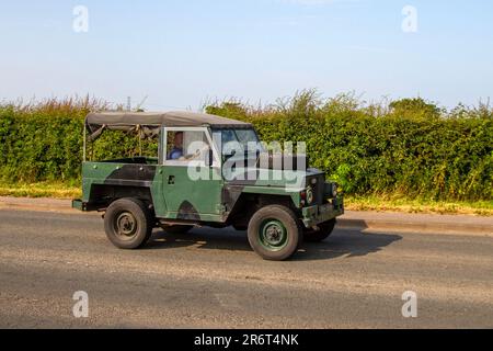 1980 80s Eighties Black Green Land Rover 2286 cm3; Classic & Performance Motor Show im Hoghton Tower; Supercar Showtime Juni 2023 Stockfoto