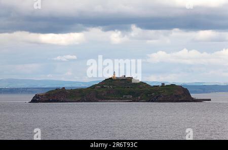 Die Insel Inchkeith in der Firth of Forth Stockfoto