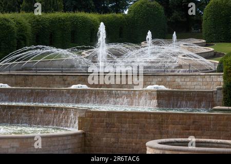 Wasserspiel in Alnwick Castle gardens Stockfoto