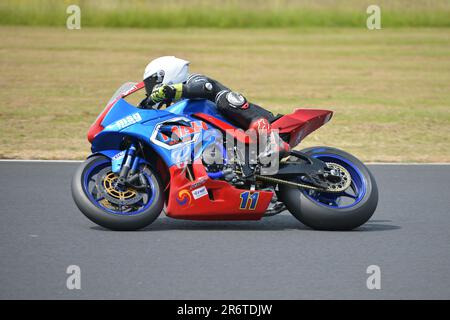 Darlington, Großbritannien. 11. Juni 2023 No Limits Race Meeting, Croft Racing Circuit, Darlington, Sonntag, 11. Juni 2023, Großbritannien Guthaben: Robert Chambers/Alamy Live News Stockfoto