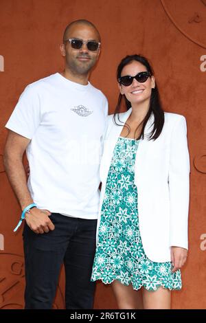 Paris, Frankreich. 11. Juni 2023. Tony Parker und Alizé Lim nehmen am 11. Juni 2023 an den French Open 2023 in Roland Garros in Paris Teil. Foto von Nasser Berzane/ABACAPRESS.COM Kredit: Abaca Press/Alamy Live News Stockfoto