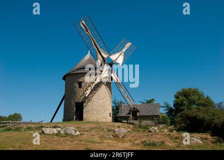 Windmühle, Mont-Dol, Bretagne, Frankreich Stockfoto