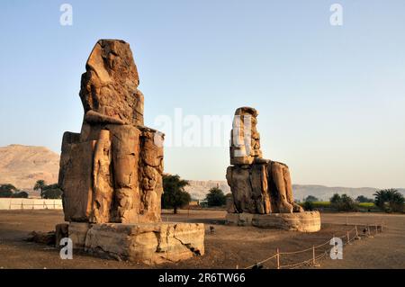 Memnonkolosse, Westtheben, Memnonkolosse, Ägypten Stockfoto