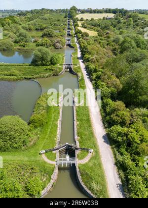 Caen Hill Schleusenflug auf Kennet und Avon Kanal nahe Devizes Wiltshire Stockfoto