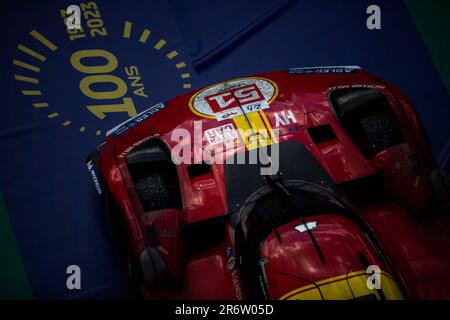 Le Mans, Frankreich. 11. Juni 2023. Auf dem Podium der 24 Stunden von Le Mans 2023 auf dem Circuit des 24 Heures du Mans am 11. Juni 2023 in Le Mans, Frankreich - Foto Thomas Fenetre/DPPI Credit: DPPI Media/Alamy Live News Stockfoto