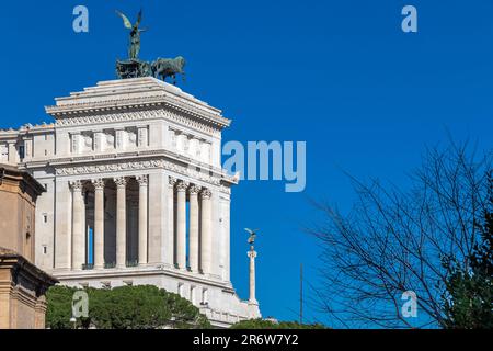 Das majestätische Denkmal Victor Emmanuel II auf der Piazza Venezia ist Italiens erstem König Rom gewidmet Stockfoto