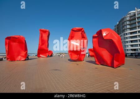 Rock Strangers Art Installation (vom belgischen Konzeptkünstler Arne Quinze) in Ostende, Flandern, Belgien Stockfoto