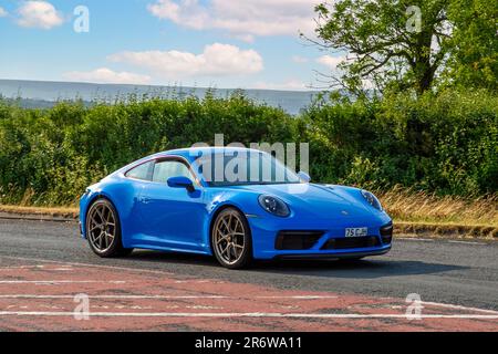 2022 Blue Porsche 911 Carrera GTS Gran Turismo Sport T 480 Start/Stop Car Coupe Benzinmotor 5,7 Liter V-10 Stockfoto