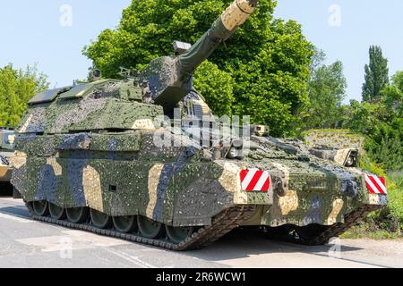 Panzerhaubitze 2000 (PZH 2000) gepanzerte Haubitzer, deutsche 155 mm selbstfahrende Haubitzer Stockfoto