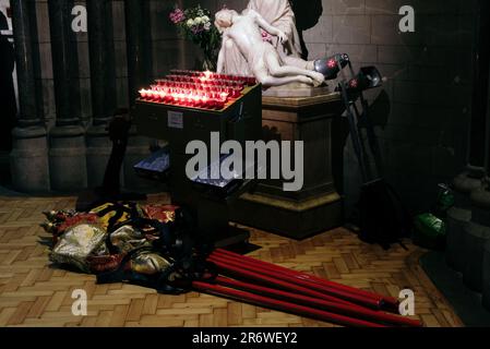 London, 11. Juni 2023. Die jährliche Corpus Christi-Prozession findet im Zentrum von London statt, auf einer Strecke, die in Soho beginnt, die Regents Street entlang Oxford und Bond Street führt und in der Nähe von Selfridges endet. Stockfoto