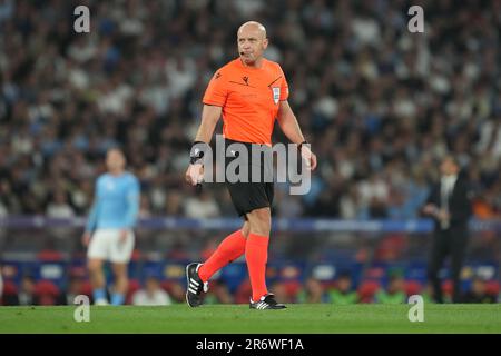 Istanbul, Türkei. 10. Juni 2023. Schiedsrichter Szymon Marciniak während des Finalspiels der UEFA Champions League zwischen dem Manchester City FC und dem FC Internazionale im Atatürk Olympiastadion, Istanbul, Türkei, am 10. Juni 2023. Kredit: Giuseppe Maffia/Alamy Live News Stockfoto