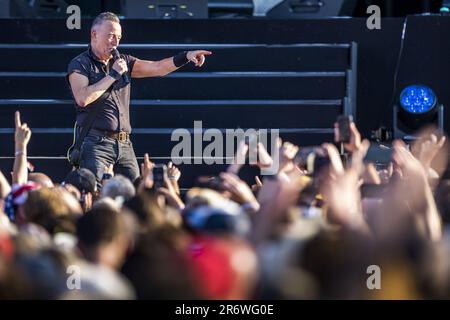 Landgraaf, Niederlande. 11. Juni 2023. LANDGRAAF - Bruce Springsteen während seines Konzerts am MegaLand-Standort. Das Konzert ist Teil der Stadiontour, mit der „The Boss“ durch Europa reist. ANP MARCEL VAN HOORN niederlande Out - belgien Out Credit: ANP/Alamy Live News Stockfoto