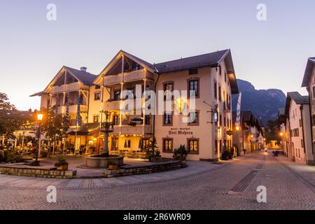 GARMISCH-PARTENKIRCHEN, DEUTSCHLAND - 4. SEPTEMBER 2019: Drei Mohren Hotel in Garmisch-Partenkirchen, Bayern, Deutschland. Stockfoto