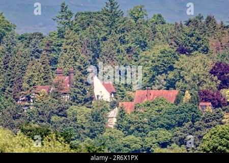 Versteckte Häuser in bearsden Glasgow, Schottland, Großbritannien Stockfoto