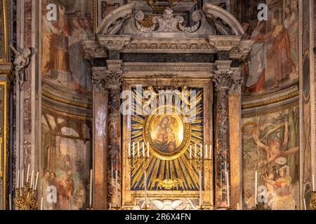 Das Innere von Chiesa di Santa Maria dell'Orto im Stadtteil Trastevere in Rom, Italien Stockfoto