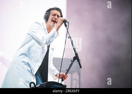 Manchester, Großbritannien. 11. Juni 2023 Matty Healy, Adam Hann, Ross MacDonald und George Daniel von der Band der 1975. Headline-Tag 2 des Parklife Festivals 2023, Kredit: Gary Mather/Alamy Live News Stockfoto