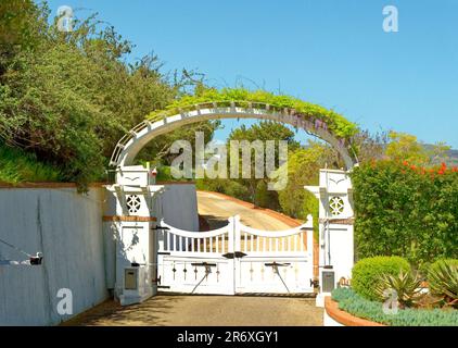 Tor zur Wrigley Mansion auf Catalina Island Stockfoto