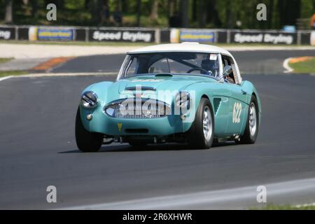 SVRA (Sportcar Vintage Racing Association) auf der Road America Sports Car Course in Elkhart Lake, Wisconsin, USA Stockfoto