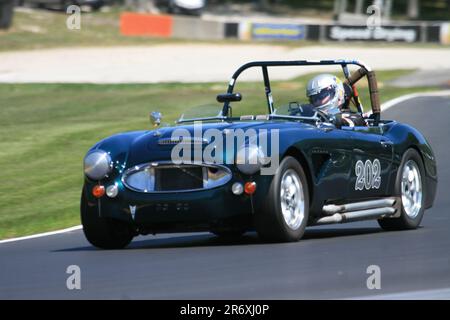 SVRA (Sportcar Vintage Racing Association) auf der Road America Sports Car Course in Elkhart Lake, Wisconsin, USA Stockfoto