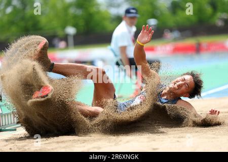 Akita Athletics Stadium, Akita, Japan. 10. Juni 2023. Shun Taue, 10. JUNI 2023 - Athletics : The 107. Japan Track & Field National Championships Combined Events Männer Zehnkampf - Long Jump im Akita Athletics Stadium, Akita, Japan. Kredit: Naoki Nishimura/AFLO SPORT/Alamy Live News Stockfoto