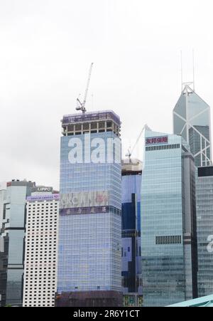 Neue Wolkenkratzer werden in Admiralty, Hongkong, gebaut. Stockfoto