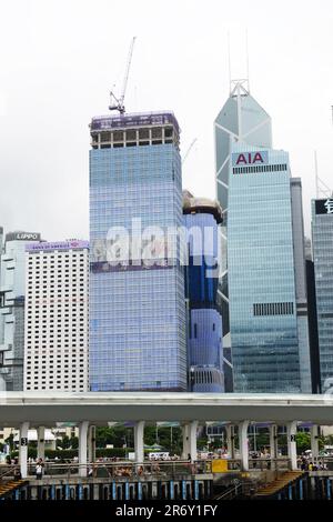 Neue Wolkenkratzer werden in Admiralty, Hongkong, gebaut. Stockfoto