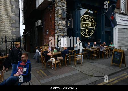 Der Biermarkt auf der High Street in Dublin, Irland. Stockfoto