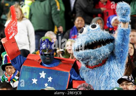 Fans erwarten den Beginn des Spiels Samoa gegen Südafrika Pool D der Rugby-Weltmeisterschaft 2011, North Harbour Stadium, Auckland, Neuseeland, 30. September 2011. Stockfoto