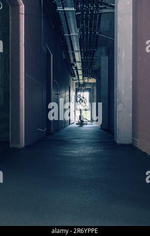 Der Korridor befindet sich in der Fertigstellungsphase. Baustelle Stockfoto