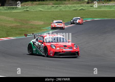 Vallelunga Circuit, Rom, Italien Juni 11 2023 - Porsche Carrera Cup Italien, Rennen 2. Giorgio Amati (ITA) in Aktion auf der Rennstrecke im zweiten Rennen. Foto: Fabio Pagani/Alamy Live News Stockfoto