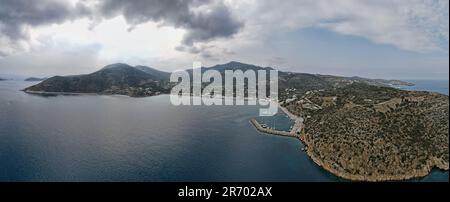 Der Yachthafen von Platis Gialos, Sifnos Island, Griechenland Stockfoto