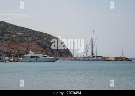 Der Yachthafen von Platis Gialos, Sifnos Island, Griechenland Stockfoto