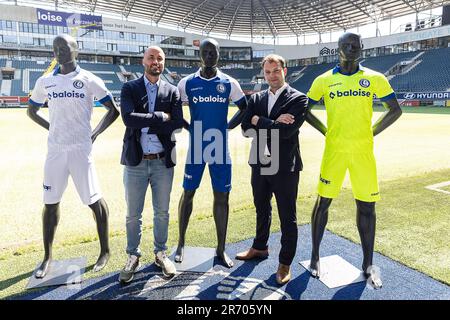 Gent, Belgien. 12. Juni 2023. Abbildung zeigt eine Pressekonferenz des belgischen Fußballvereins KAA Gent, auf der Baloise als neuer Handelspartner angekündigt und das Trikot für die nächste Saison, Montag, den 12. Juni 2023, in Gent vorgestellt wird. BELGA FOTO JAMES ARTHUR GEKIERE Kredit: Belga News Agency/Alamy Live News Stockfoto