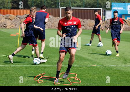 Kortrijk, Belgien. 12. Juni 2023. Martin Regali von Kortrijk wurde während der ersten Trainingseinheit der Saison 2023-2024 in Aktion vom belgischen Fußballteam KV Kortrijk, erster Liga, am Montag, den 12. Juni 2023 in Kortrijk gezeigt. BELGA FOTO KURT DESPLENTER Kredit: Belga News Agency/Alamy Live News Stockfoto