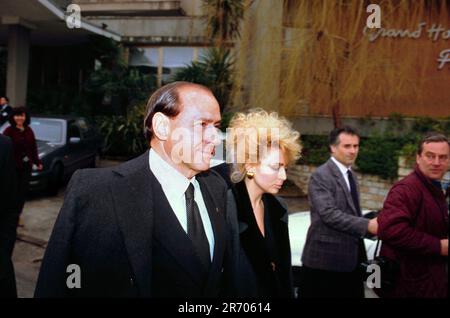 Photo Repertory, Italien. 30. Juni 2023. SILVIO BERLUSCONI UND DIE TOCHTER MARINA ( - 1993-01-31, Moroni/GIACOMINOFOTO) das Foto kann in Bezug auf den Kontext, in dem es aufgenommen wurde, verwendet werden, und ohne die diffamierende Absicht des Anstands der repräsentierten Personen redaktionelle Verwendung nur Kredit: Unabhängige Fotoagentur/Alamy Live News Stockfoto