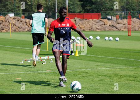 Kortrijk, Belgien. 12. Juni 2023. Kortrijks Pape Habib Gueye, das während der ersten Trainingseinheit der Saison 2023-2024 in Aktion gezeigt wurde, der belgischen Fußballmannschaft KV Kortrijk, erster Liga, Montag, den 12. Juni 2023 in Kortrijk. BELGA FOTO KURT DESPLENTER Kredit: Belga News Agency/Alamy Live News Stockfoto