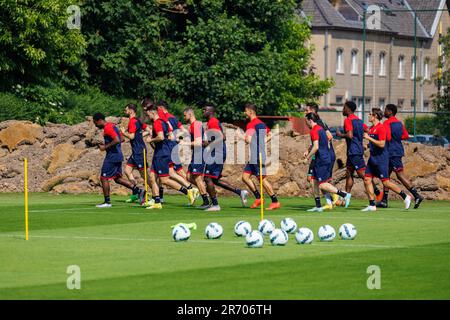 Kortrijk, Belgien. 12. Juni 2023. Kortrijks Spieler wurden während der ersten Trainingseinheit der Saison 2023-2024 in Aktion dargestellt, vom belgischen Fußballteam KV Kortrijk, erster Liga, Montag, den 12. Juni 2023 in Kortrijk. BELGA FOTO KURT DESPLENTER Kredit: Belga News Agency/Alamy Live News Stockfoto