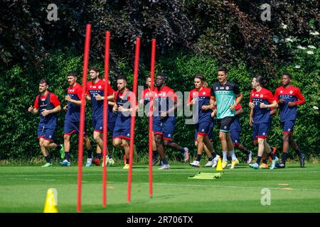 Kortrijk, Belgien. 12. Juni 2023. Kortrijks Spieler wurden während der ersten Trainingseinheit der Saison 2023-2024 in Aktion dargestellt, vom belgischen Fußballteam KV Kortrijk, erster Liga, Montag, den 12. Juni 2023 in Kortrijk. BELGA FOTO KURT DESPLENTER Kredit: Belga News Agency/Alamy Live News Stockfoto
