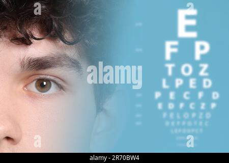 Sehtest. Mann- und Augendiagramm auf hellblauem Hintergrund Stockfoto