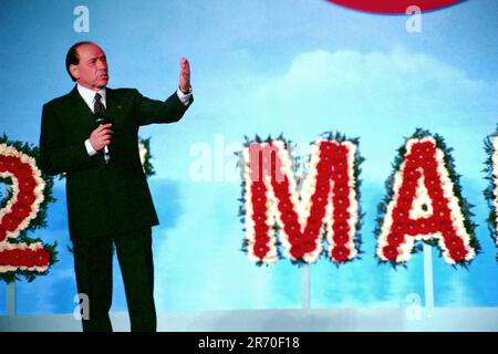 Mailand, Italien. 04. Okt. 2000. mailand, 22. märz 1996 Force italy Convention silvio berlusconi © Fotoshop Credit: Independent Photo Agency/Alamy Live News Stockfoto