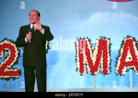 Mailand, Italien. 04. Okt. 2000. mailand, 22. märz 1996 Force italy Convention silvio berlusconi © Fotoshop Credit: Independent Photo Agency/Alamy Live News Stockfoto