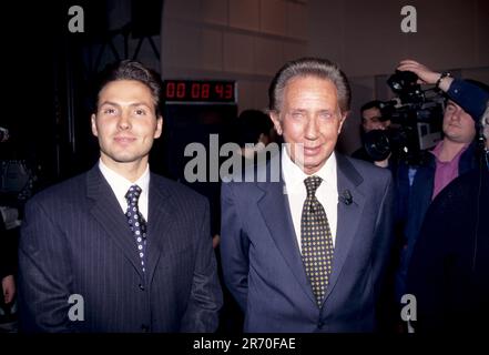 Mailand, Italien. 04. Okt. 2000. Milan, 90s Archiv auf dem Foto: Mike Bongiorno, Piersilvio Berlusconi © Fotogeschäft Kredit: Independent Photo Agency/Alamy Live News Stockfoto