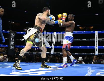 SUNRISE FL - 11. JUNI: Floyd Mayweather gegen John Gotti III in der FLA Live Arena am 11. Juni 2023 in Sunrise, Florida. Kredit: mpi04/MediaPunch Stockfoto