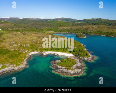 Luftaufnahme des Strandes am Camas Dubh Aird oder Coral Beach, in Plockton, Wester Ross, Schottland, UK Stockfoto