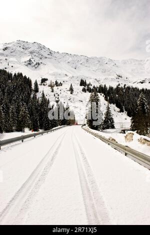 Lucomagno-Pass. Blenio-Tal. Kanton Tessin. Die Schweiz Stockfoto